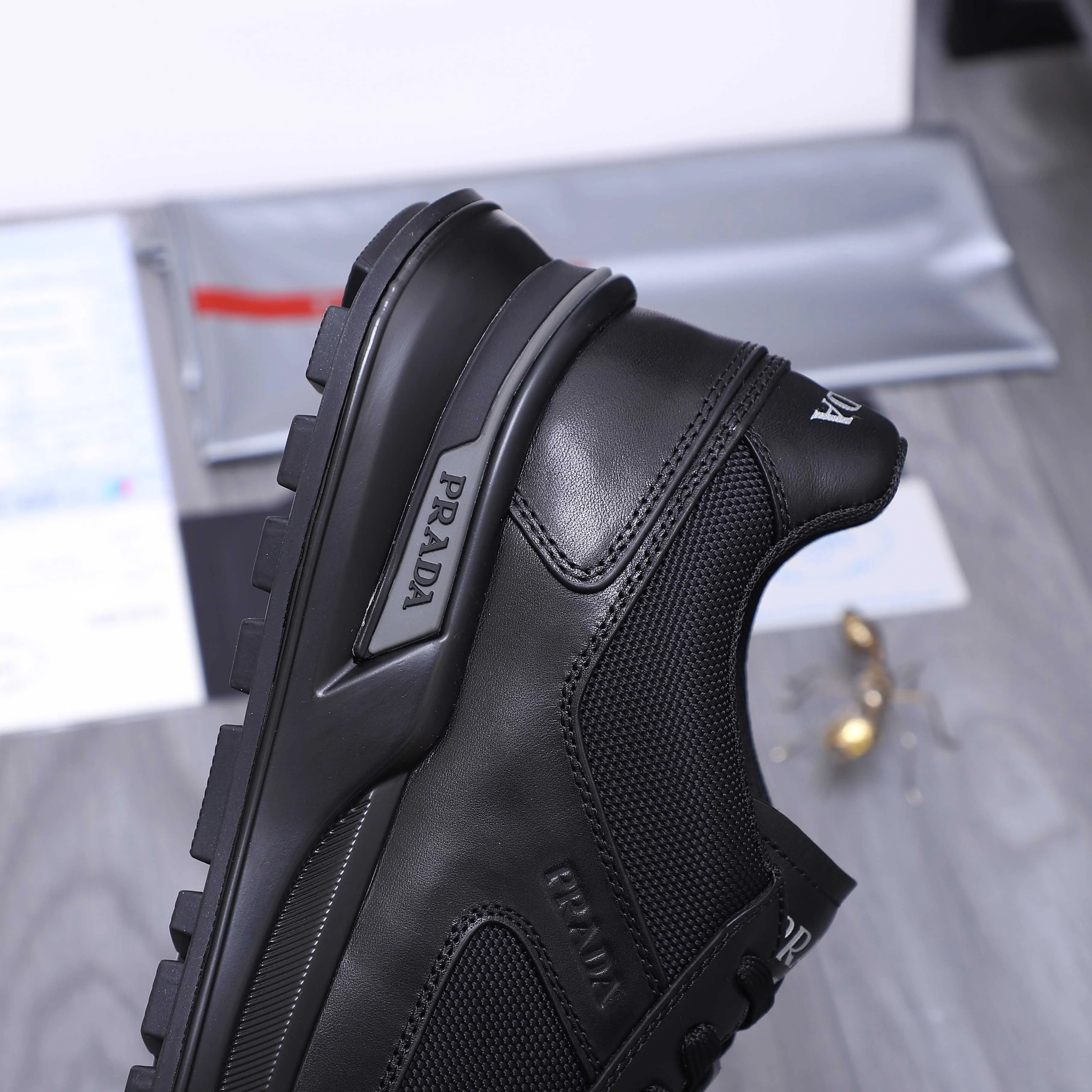 Men's shoes 💰p620 Product trademark: Men's shoes 💰pRADA [Prada] casual shoes, regular size. Size: 38-45 Product materials: selected high-quality cowhide stitching mesh upper mesh lining cowhide insole original rubber outsole